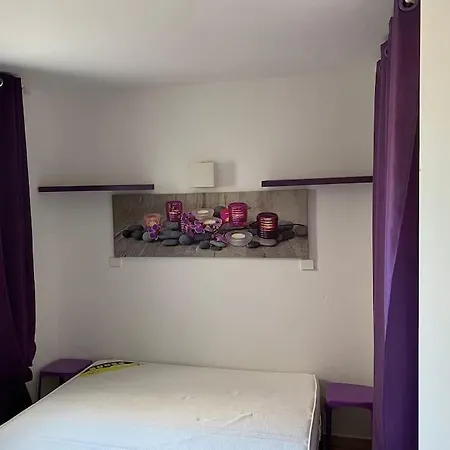 T2+cabine Dans Au Cap D'agde Lägenhet